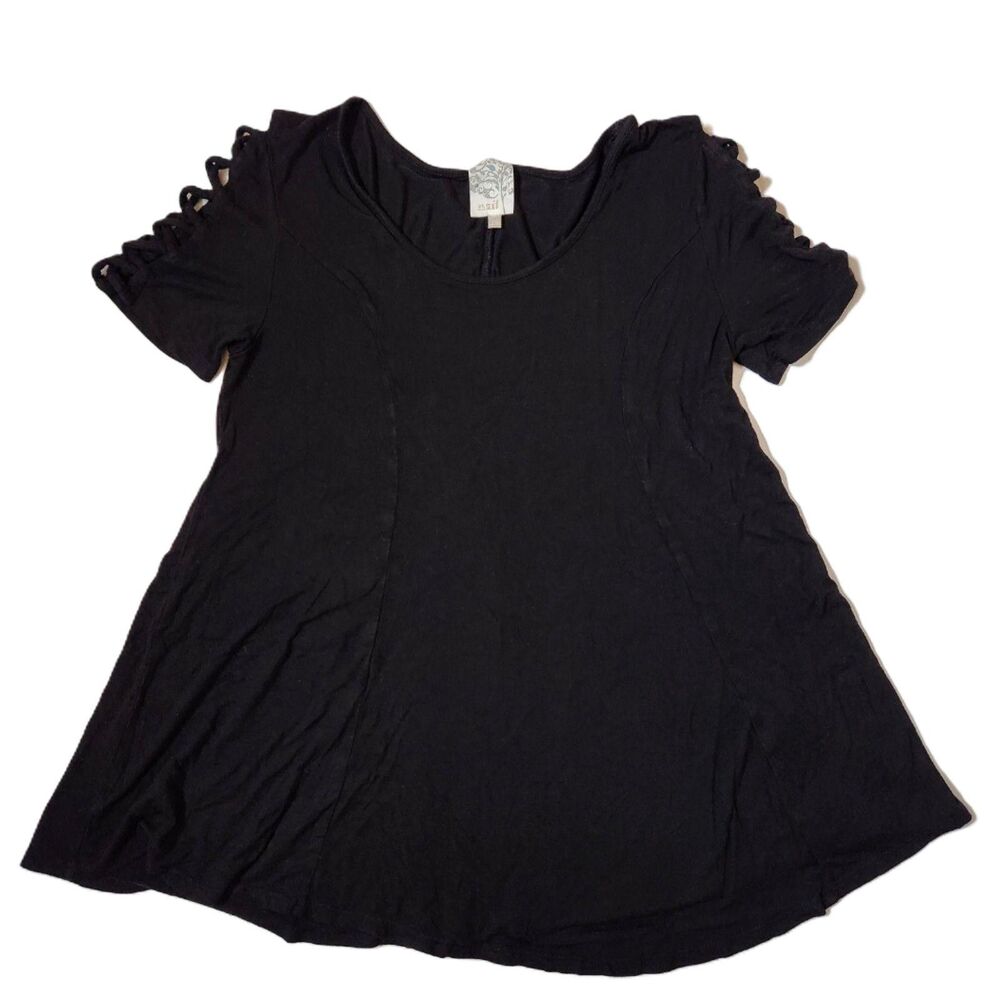 Nail Black Cut‑Out Short Sleeve Top – Women’s Small